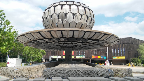 fietstochten-fietsroutes-berlijn-het-wilde-oosten-fietsen-4-2-de-berlijn-gids